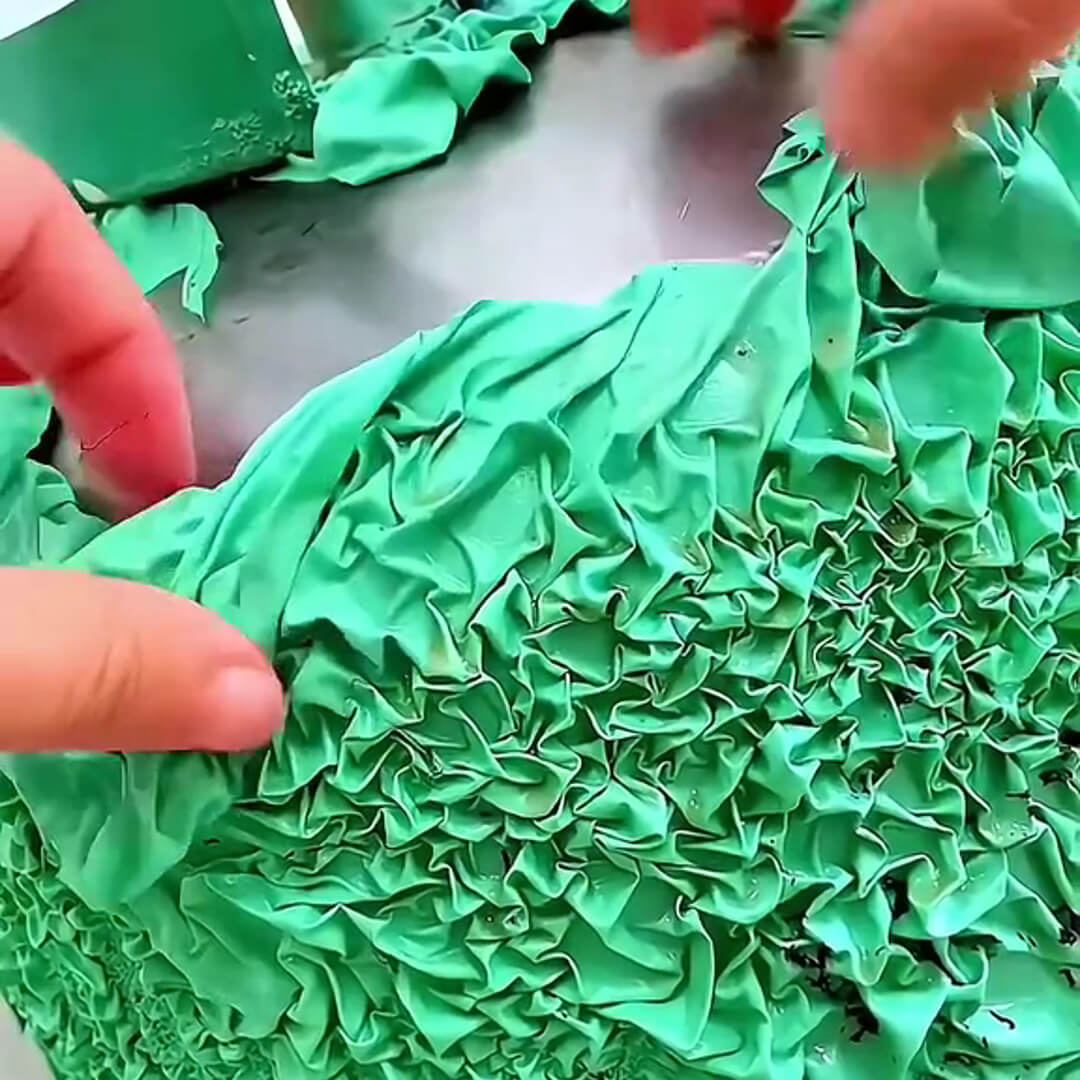 🧱 Funguje i na svislé plochy